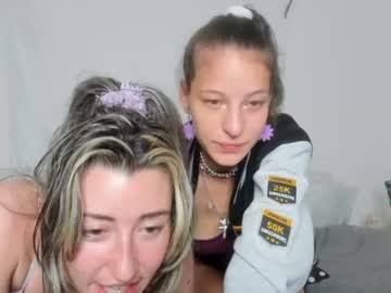 webcam couple itzthegirliez today image #759019