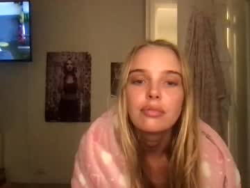 webcam couple masen96 today image #3330492