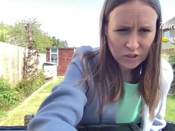 webcam girl eatmypie69 today image #1645382