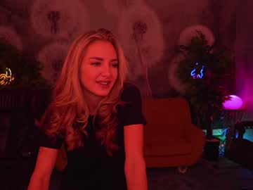 webcam couple kira0541 today image #2574397