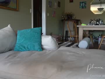 webcam girl phoenix_taylor today image #2102057