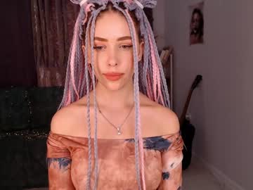 webcam girl arian_fox today image #1814953
