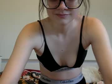 webcam girl hi_so_shy today image #1634720