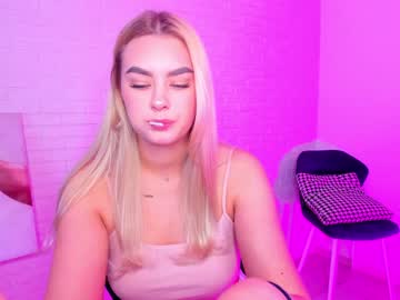 webcam girl 8a8y_nura today image #1169478