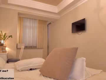 webcam girl elikacutee today image #1527067