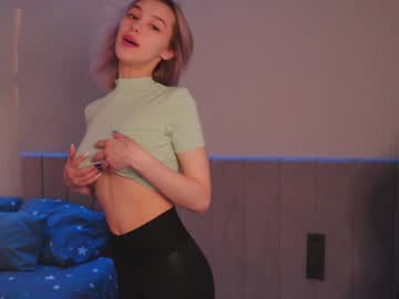 webcam girl angella_kleee today image #3665065