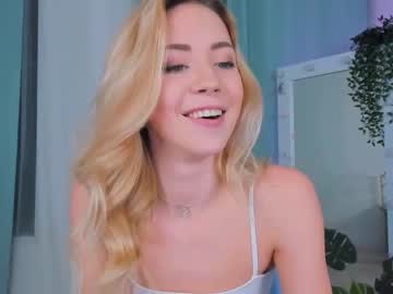 webcam girl emmi_rosee today image #1244011