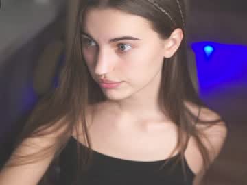 webcam girl hoolybunny today image #196100