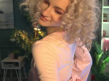 webcam girl marilyn_storm today image #1251226