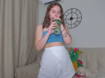 webcam girl eleonora_linn today image #3181395