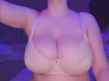 webcam girl aveksmr today image #2774561