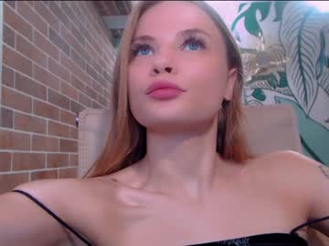 webcam girl leiavelvet today image #517901