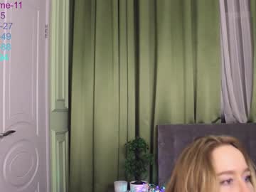 webcam girl milladoll_ today image #3635848