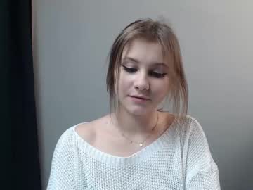 webcam girl relax_nina today image #194192