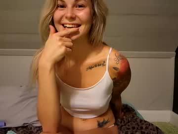 webcam girl riahhmariee today image #3963835