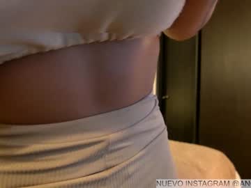 webcam girl nina_mon today image #939214