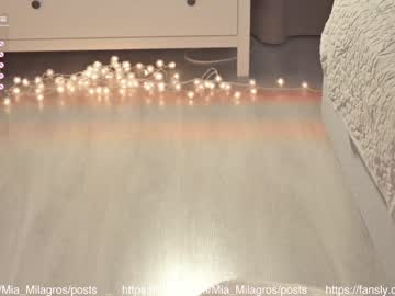 webcam girl mia_milagros today image #2747240