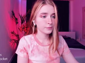 webcam girl pocketrocket_ today image #640049