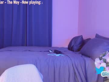 webcam girl hollyextra today image #2198834