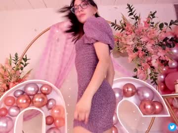 webcam girl maxinegh_ today image #908764