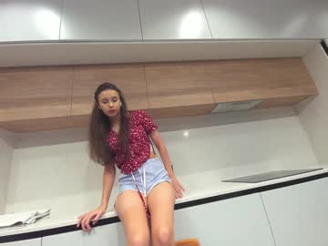 webcam girl ehotlovea today image #3713376