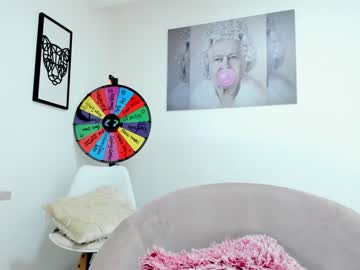 webcam girl missniley today image #2689809