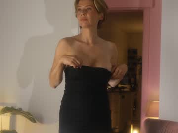 webcam girl hatnbelt today image #3836483