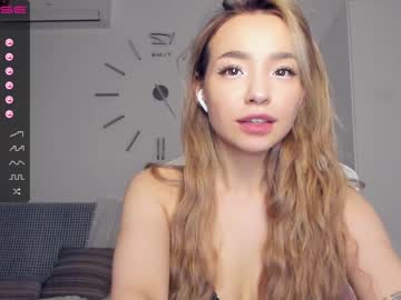 webcam girl miolimm today image #1443277