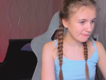 webcam girl kylie_mine today image #3020578