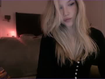 webcam girl bitter_moon today image #3177737