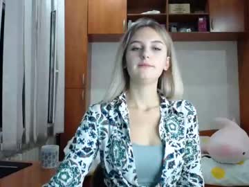 webcam girl melena_shy today image #139259