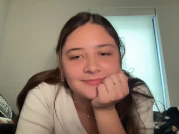 webcam girl prettylittlekittyyy today image #3973628