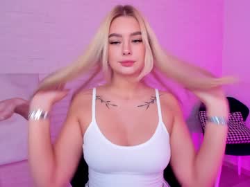 webcam girl 8a8y_nura today image #1255589