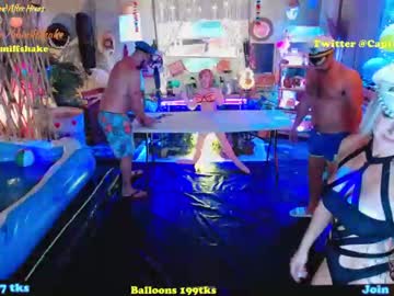 webcam couple captainsquarters today image #127491