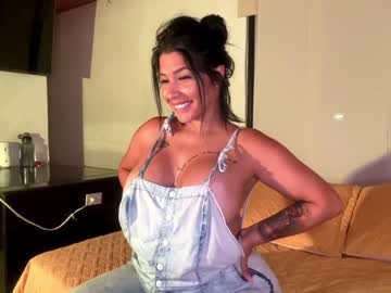 webcam girl amy_queen7 today image #947577