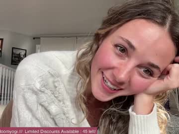webcam girl bloomyogi today image #1195713