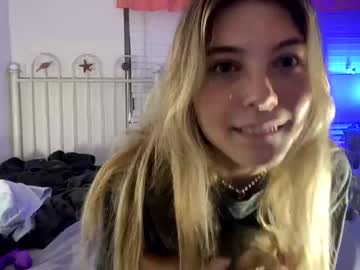 webcam girl lilruchi today image #2066503