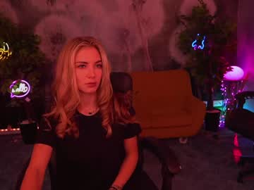 webcam couple kira0541 today image #2574902