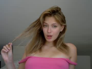 webcam girl talyaa_xo today image #1803036