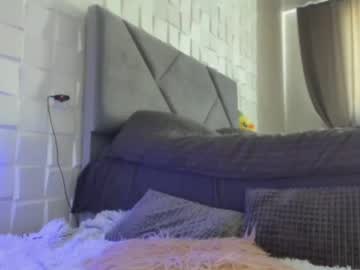webcam girl meryfoxxx today image #1902350