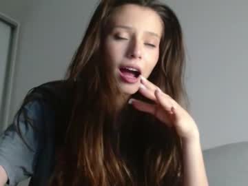 webcam girl isia_slay today image #2357276
