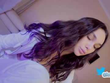 webcam girl hollyextra today image #3081340