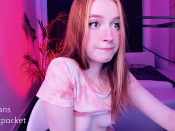 webcam girl pocketrocket_ today image #983800