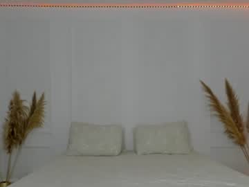webcam girl rennatha21 today image #3087999