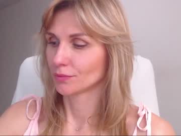 webcam girl lady_ada today image #417309