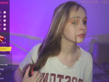 webcam girl dainty_bit today image #2200349