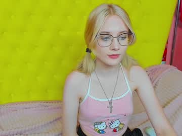 webcam girl nanni_niss today image #3774476