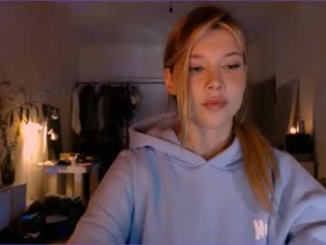 webcam girl bitter_moon today image #3378251
