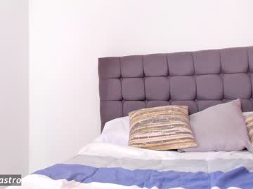 webcam girl effie_castro today image #978837