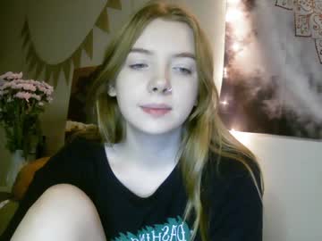 webcam girl lillygoodgirll today image #3967441